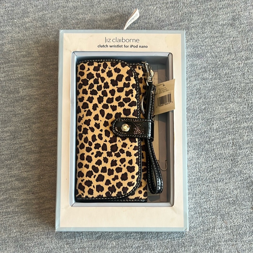 Liz Claiborne Animal Print Clutch Wristlet‎ for IPod Nano Vintage Classic New